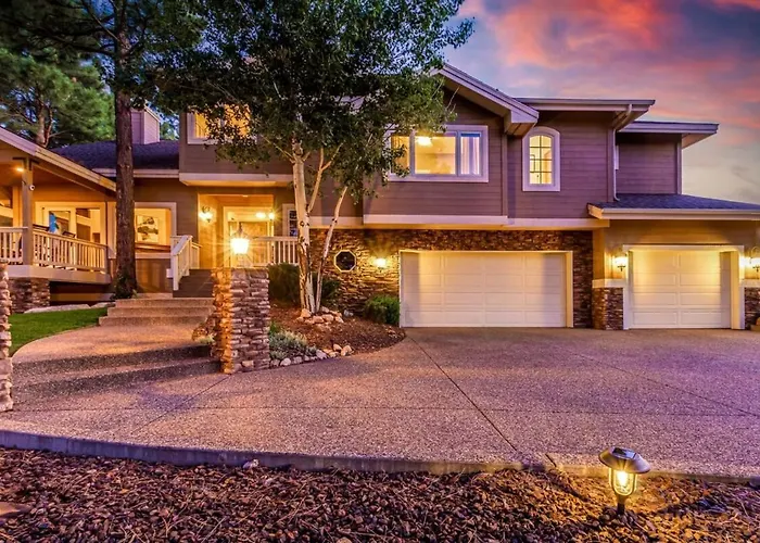 Holiday home Alpine Estate 5 Showers 3 Fireplace Hot Tub Mtn View *