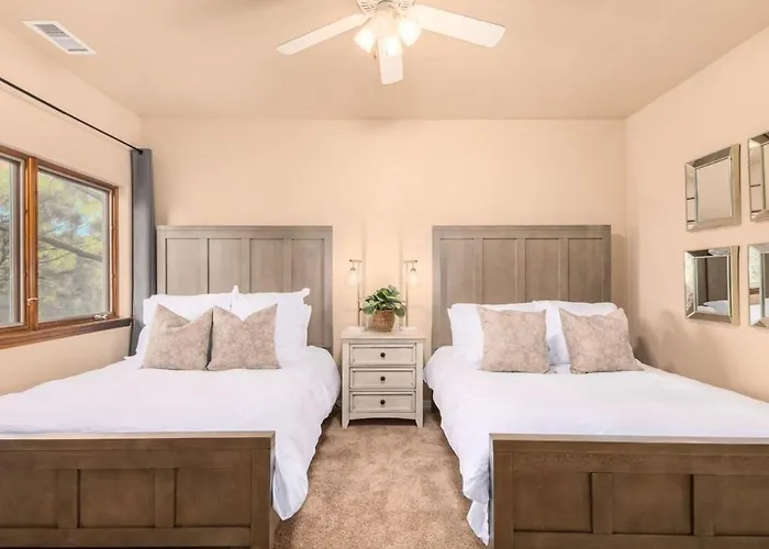 Alpine Estate 5 Showers 3 Fireplace Hot Tub Mtn View Holiday home Flagstaff