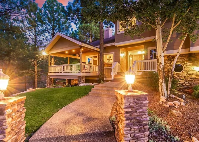 Holiday home Alpine Estate 5 Showers 3 Fireplace Hot Tub Mtn View *