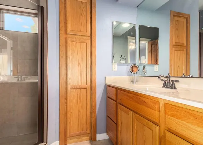 Alpine Estate 5 Showers 3 Fireplace Hot Tub Mtn View Holiday home