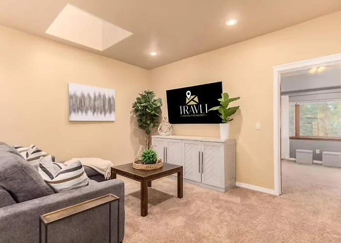 Alpine Estate 5 Showers 3 Fireplace Hot Tub Mtn View Holiday home